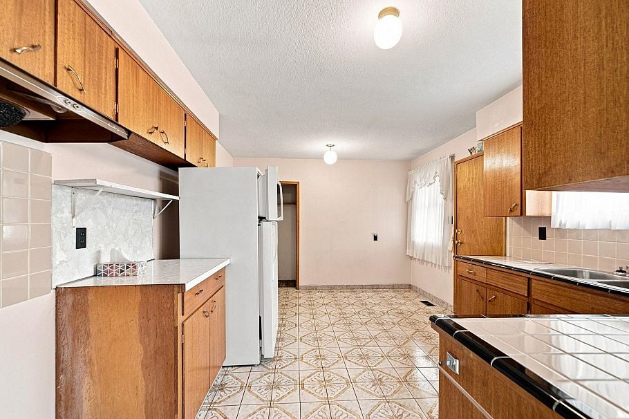 1955 Turner Street Vancouver, BC - 16