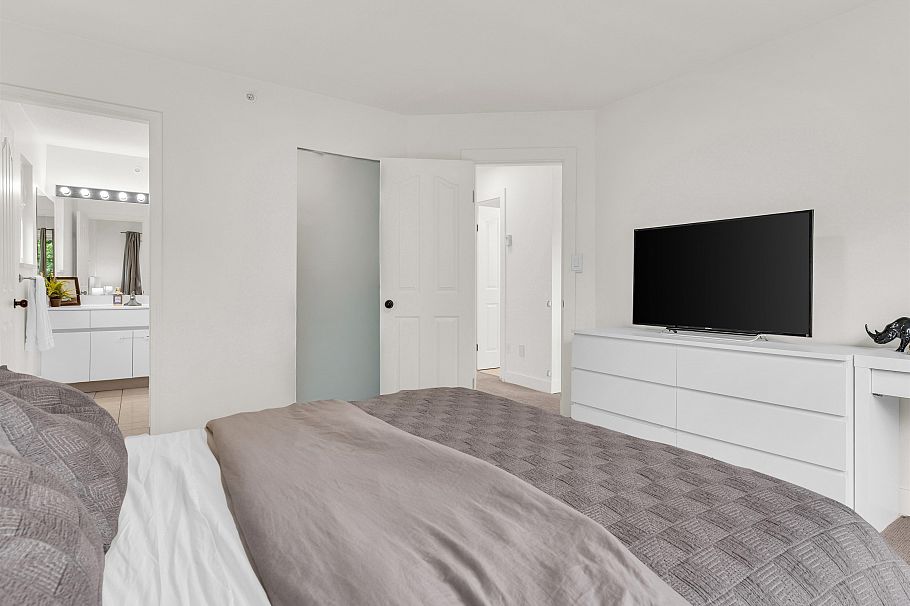 4588 James Street Vancouver, BC - 20