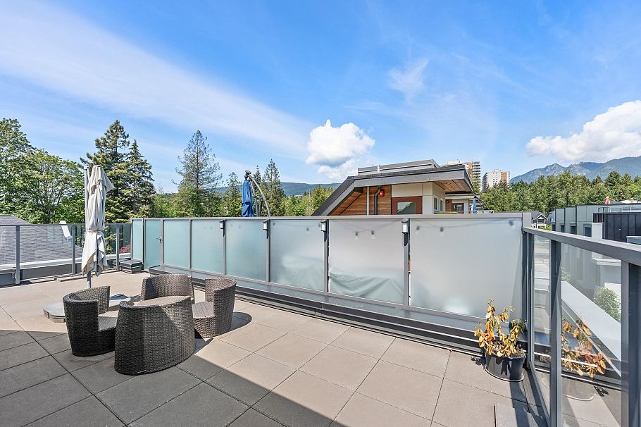 237 2060 Curling Road North Vancouver, BC - 31