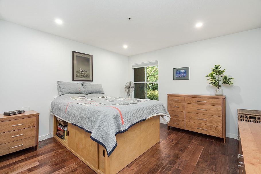208 655 W 13th Avenue Vancouver, BC - 18