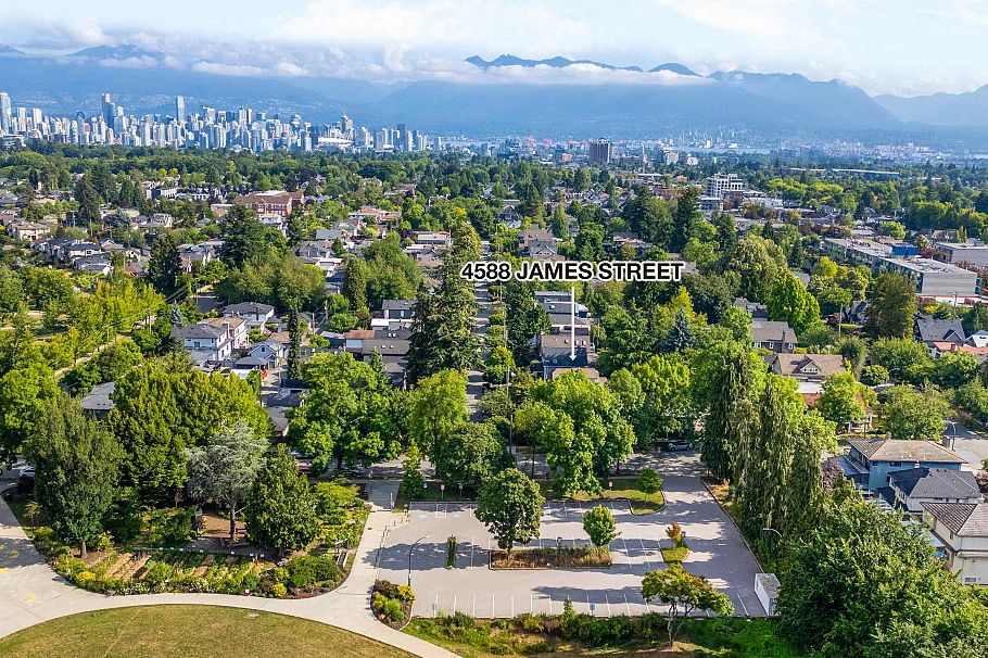 4588 James Street Vancouver, BC - 39