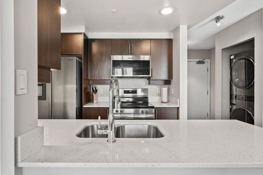 2801 1008 Cambie Street Vancouver, BC - 13