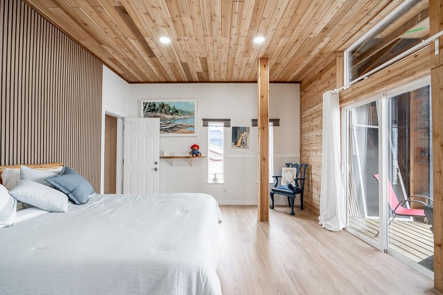 A24 415 Esplanade North Vancouver, BC - 9