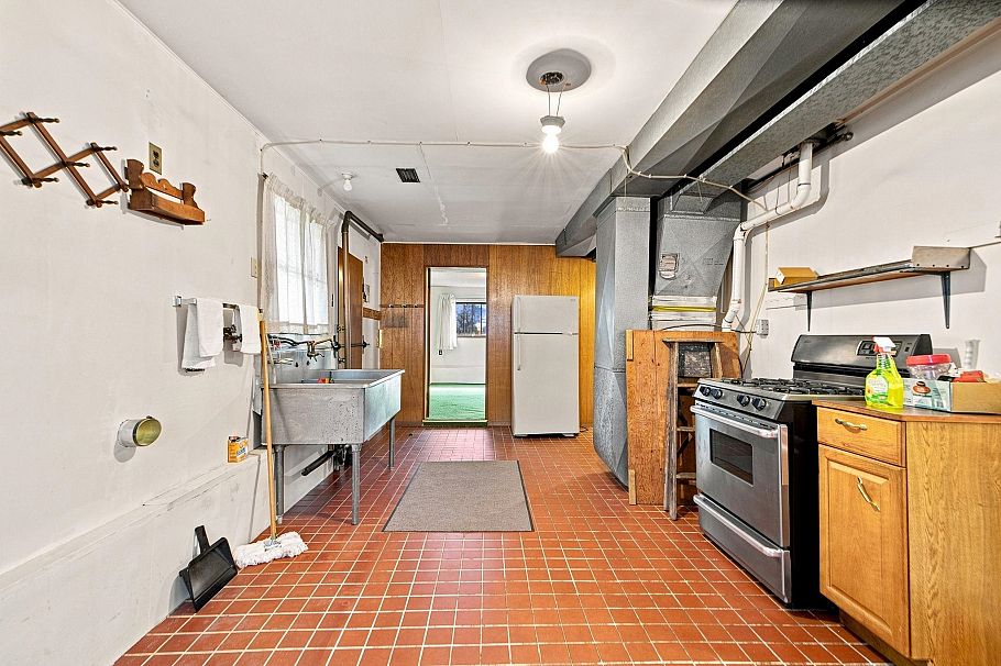 1955 Turner Street Vancouver, BC - 25