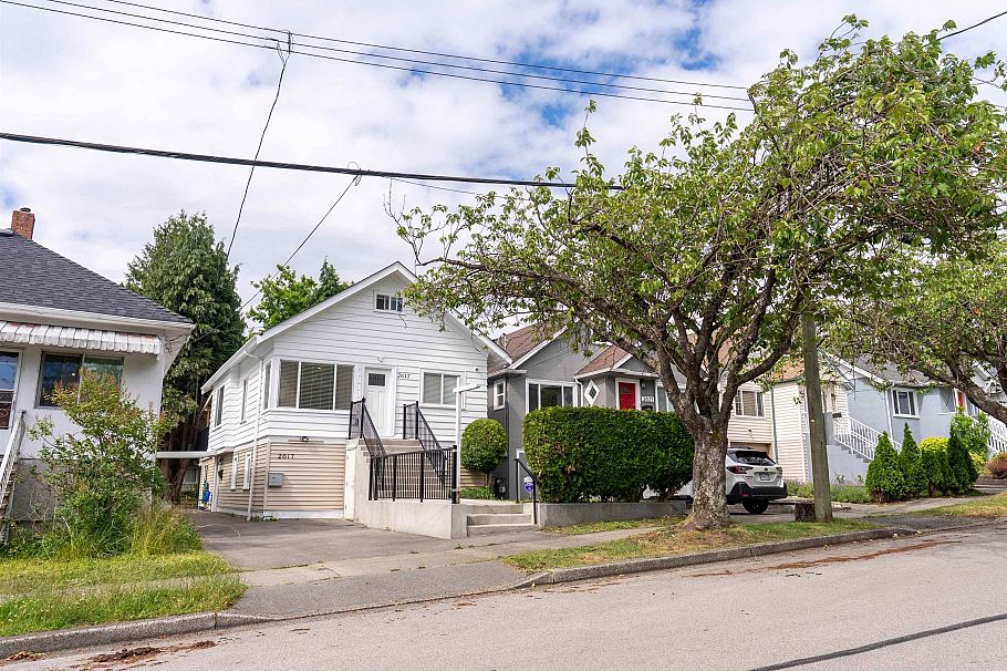 2617 Turner Street Vancouver, BC - 37