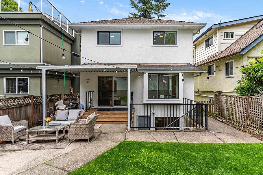 4588 James Street Vancouver, BC - 33
