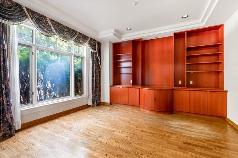 1456 W 47th Avenue Vancouver, BC - 9