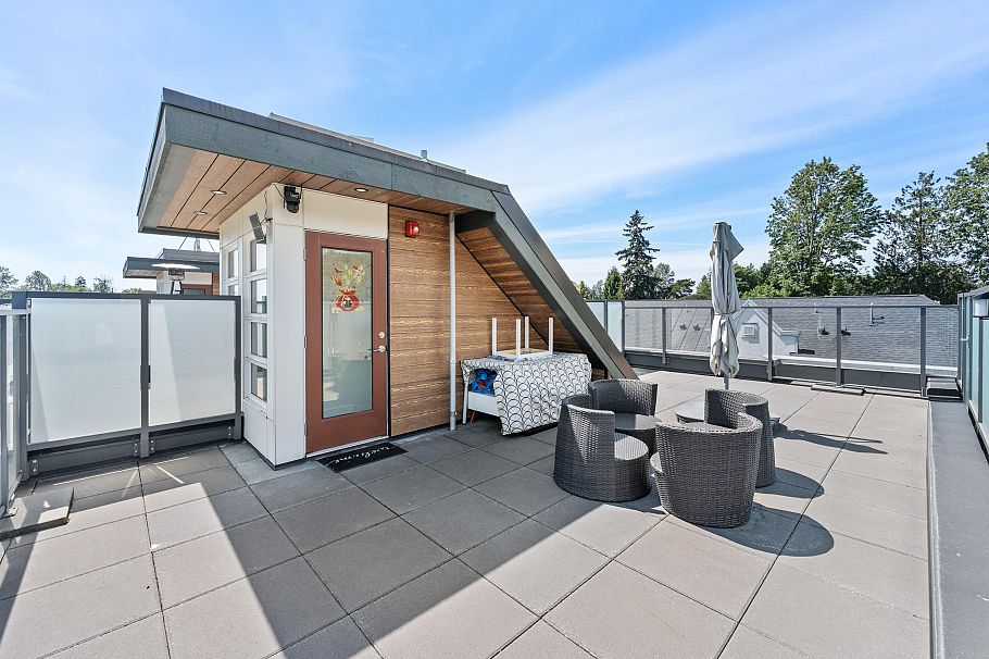 237 2060 Curling Road North Vancouver, BC - 29
