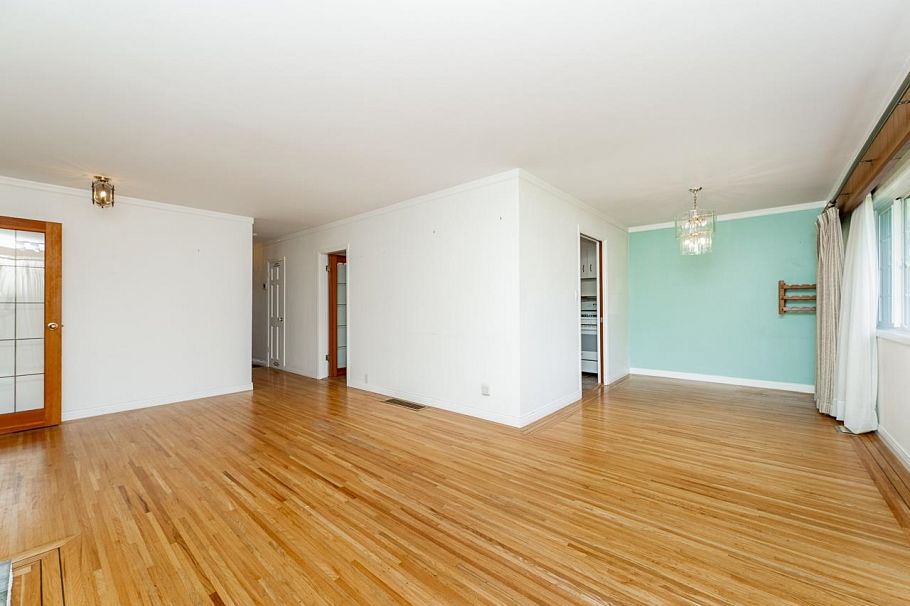 333 E 21 Street North Vancouver, BC - 13