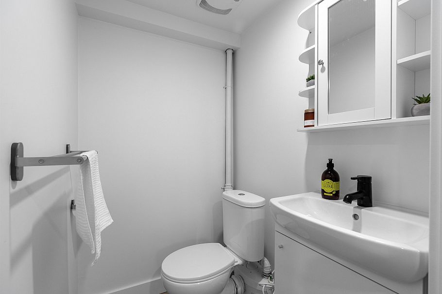 2617 Turner Street Vancouver, BC - 18