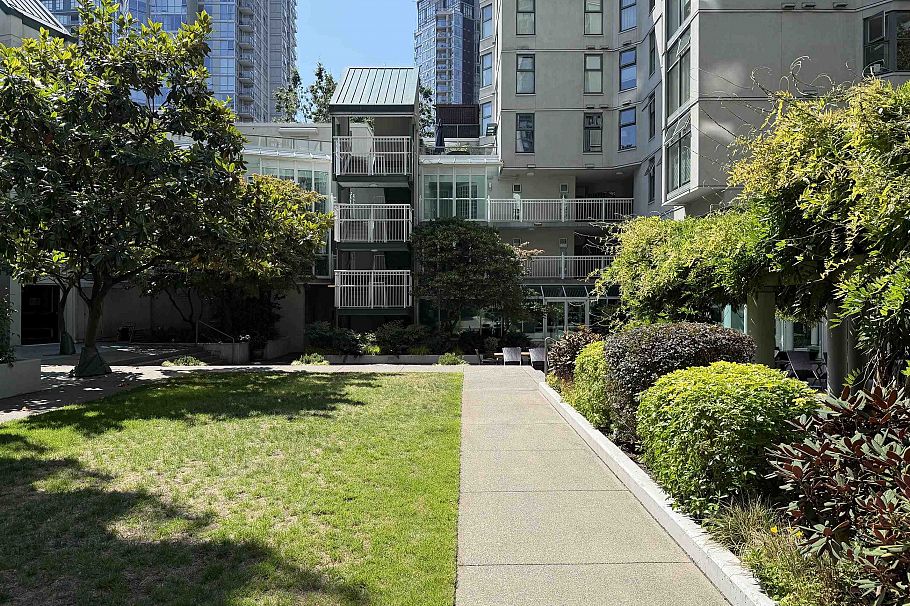 B901 1331 Homer Street Vancouver, BC - 19
