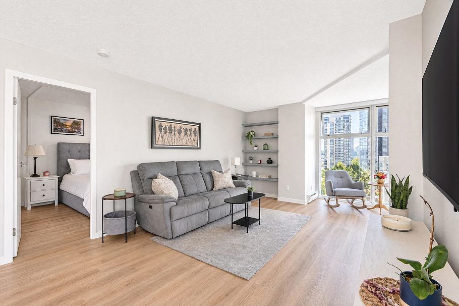 B901 1331 Homer Street Vancouver, BC - 1