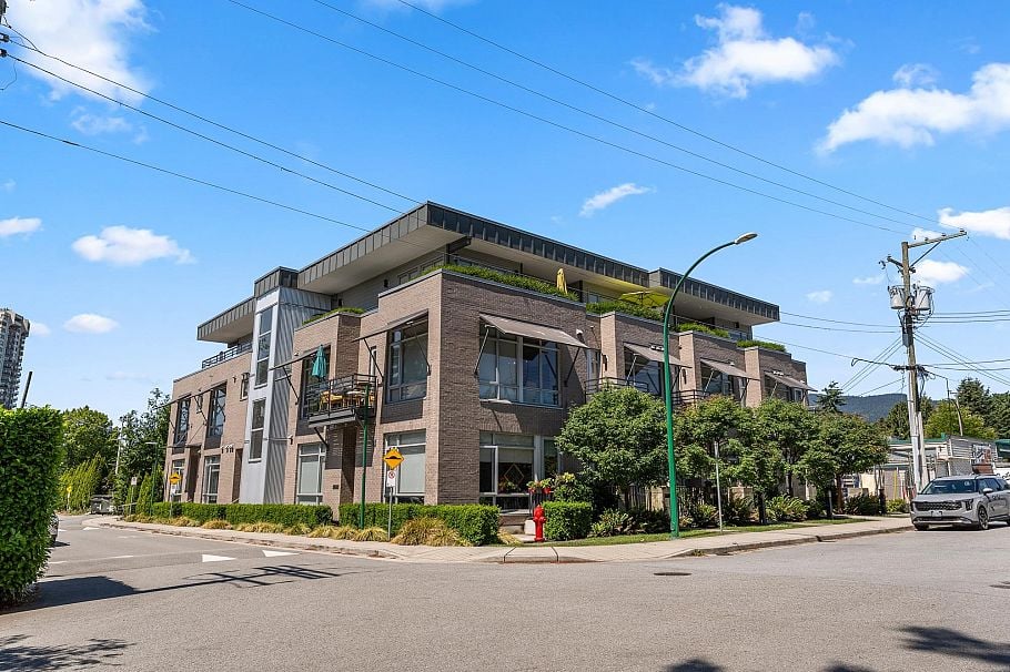 202 1591 Bowser Avenue North Vancouver, BC - 2