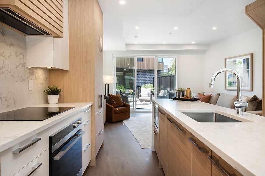 3181 Canfield Crescent North Vancouver, BC - 8