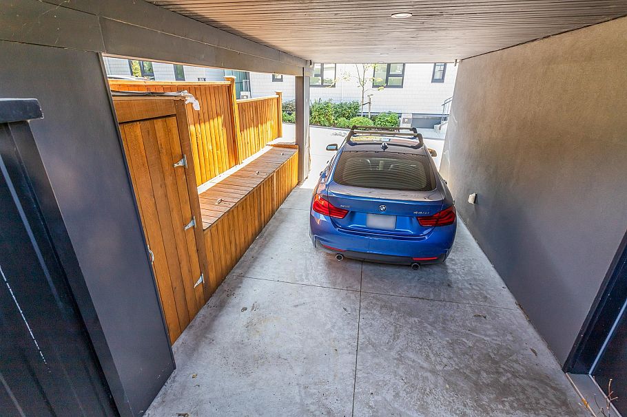 609 E 4th Street North Vancouver, BC - 29