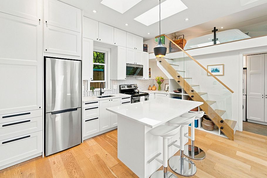 1942 Banbury Road North Vancouver, BC - 30