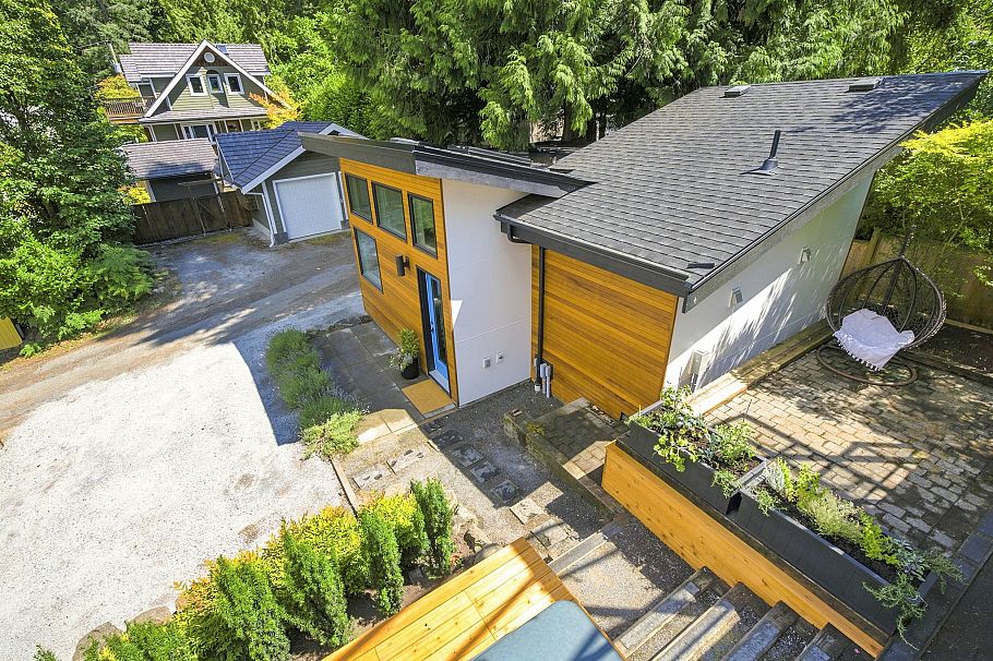 1942 Banbury Road North Vancouver, BC - 28