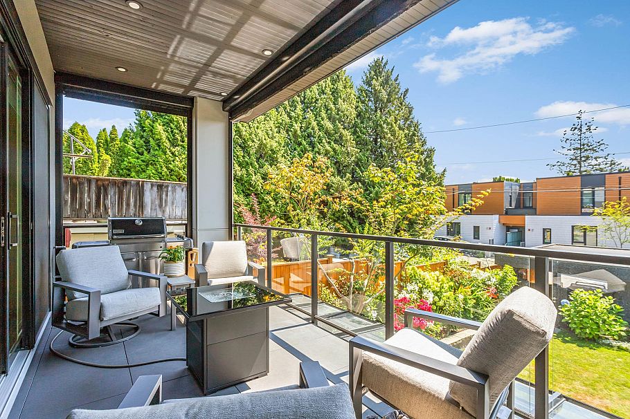 609 E 4th Street North Vancouver, BC - 11