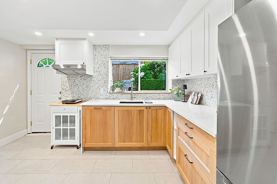 1942 Banbury Road North Vancouver, BC - 26