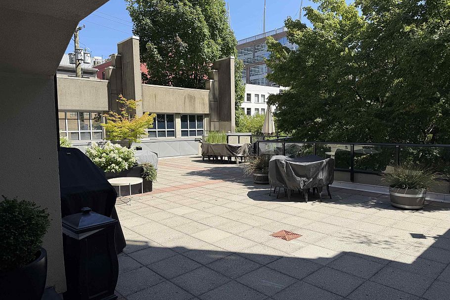 1003 930 Cambie Street Vancouver, BC - 24