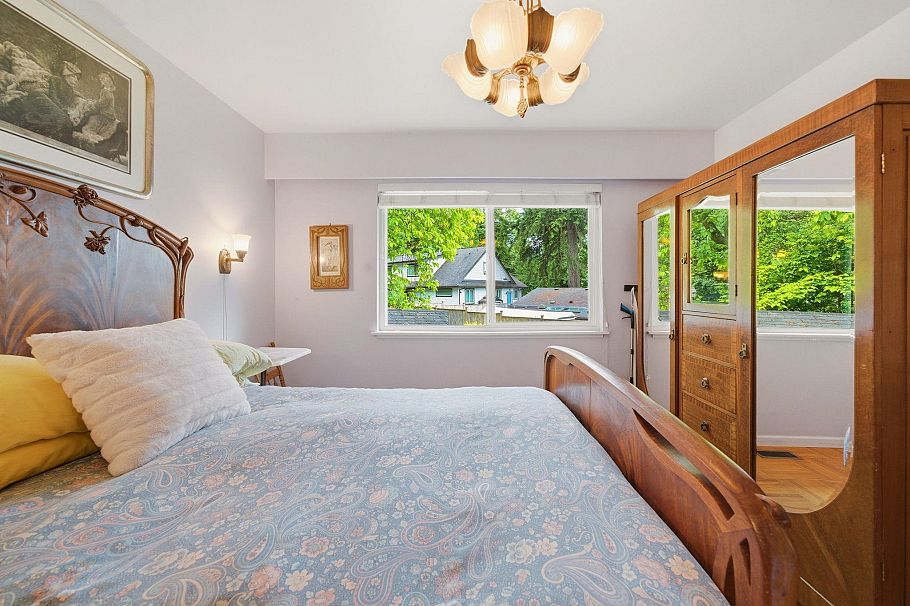 1611 Lynn Valley Road North Vancouver, BC - 17