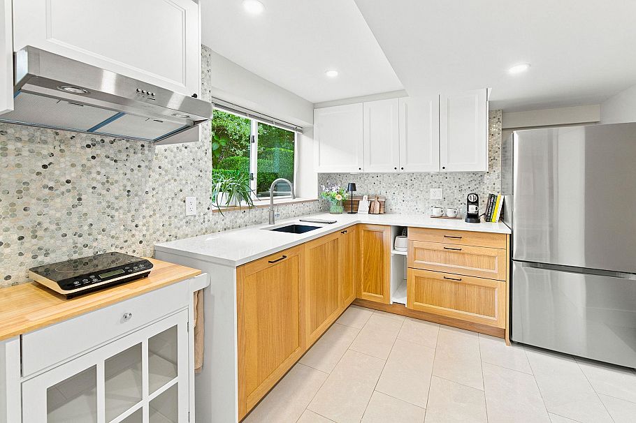 1942 Banbury Road North Vancouver, BC - 25