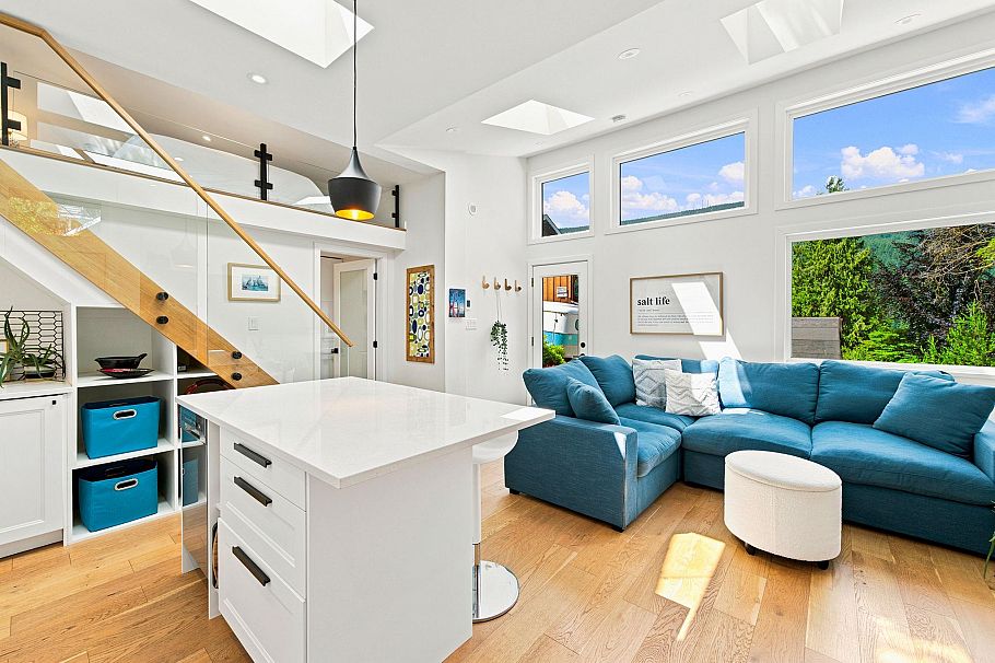1942 Banbury Road North Vancouver, BC - 32