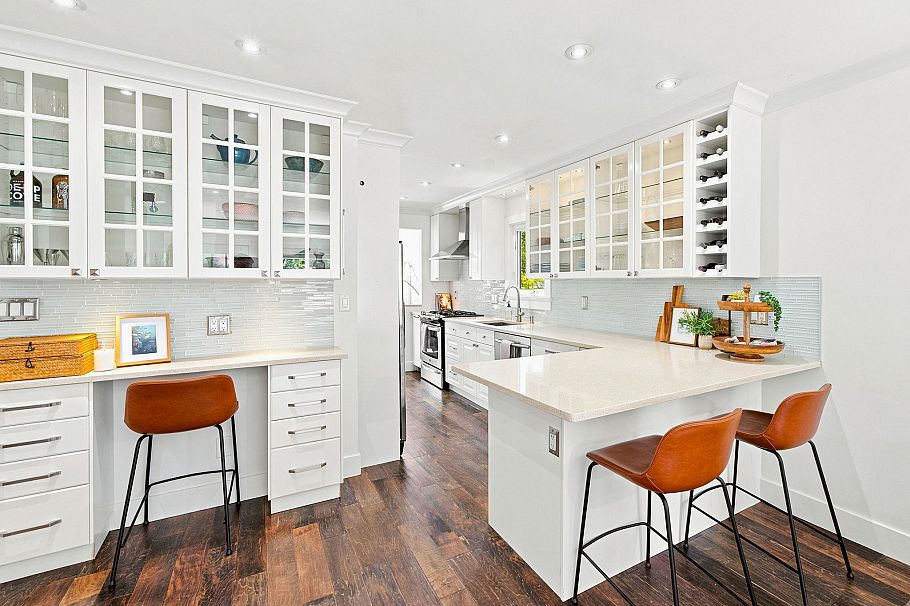 1942 Banbury Road North Vancouver, BC - 8