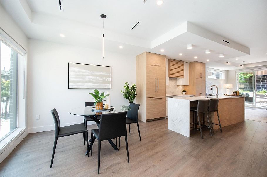 3181 Canfield Crescent North Vancouver, BC - 10