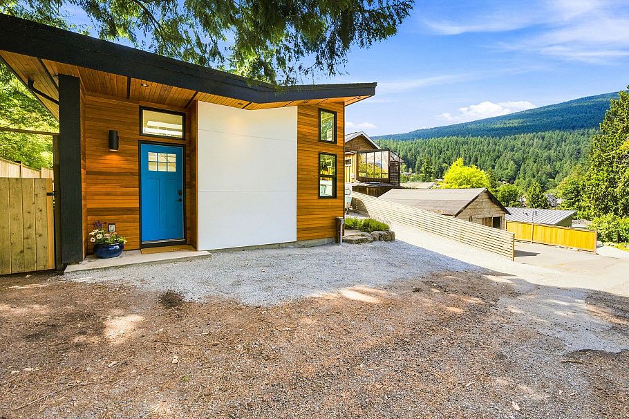 1942 Banbury Road North Vancouver, BC - 29