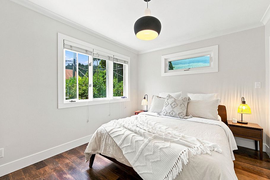 1942 Banbury Road North Vancouver, BC - 16