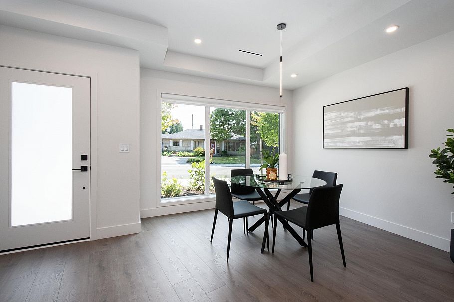 3181 Canfield Crescent North Vancouver, BC - 11