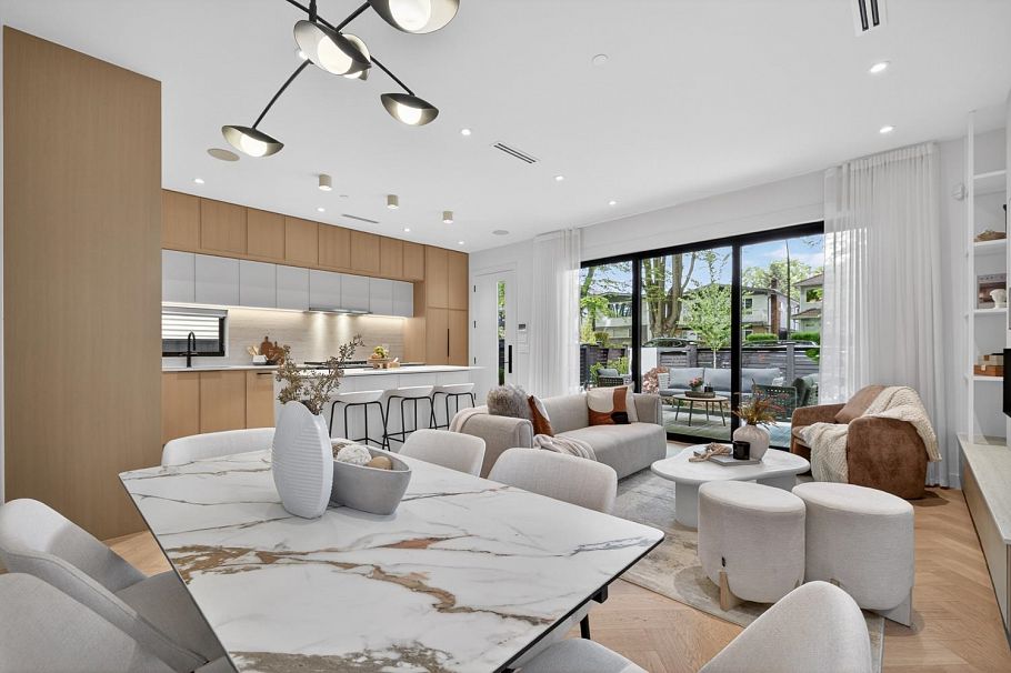 1 58 E 40th Avenue Vancouver, BC - 18