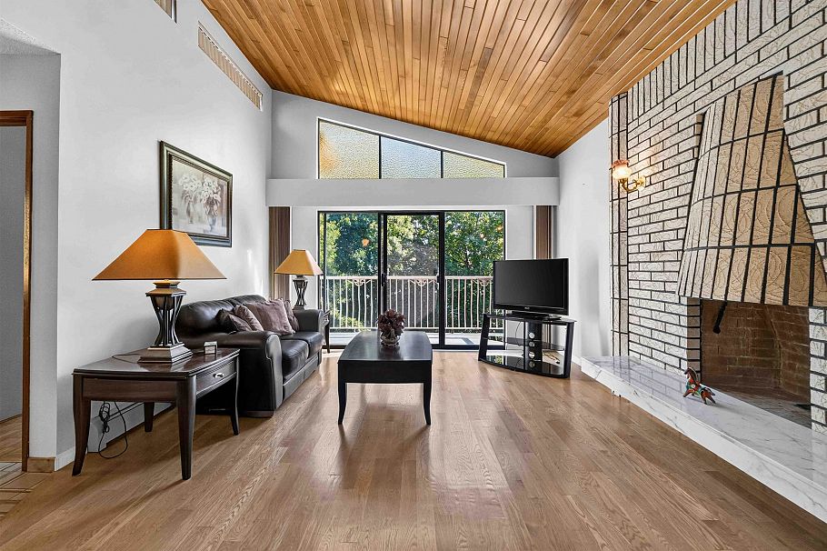 2739 E 8th Avenue Vancouver, BC - 10