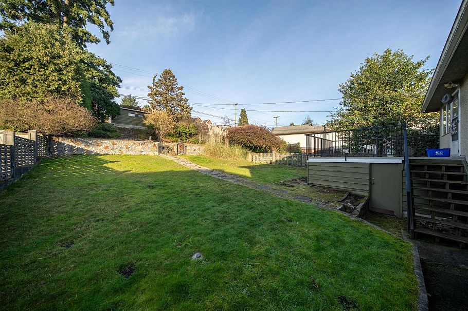 2321 Harrison Drive Vancouver, BC - 32