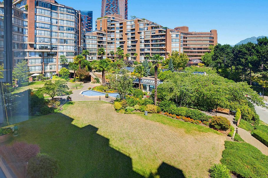 304 1490 Pennyfarthing Drive Vancouver, BC - 28