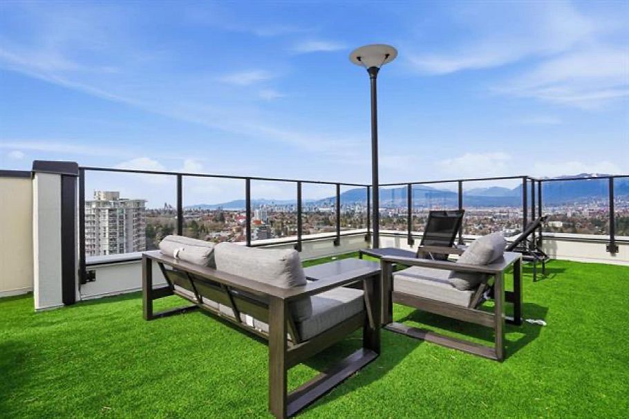 3930 Dumfries Street Vancouver, BC - 31