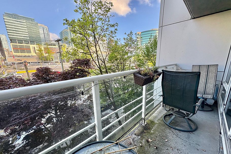 308 161 W Georgia Street Vancouver, BC - 10