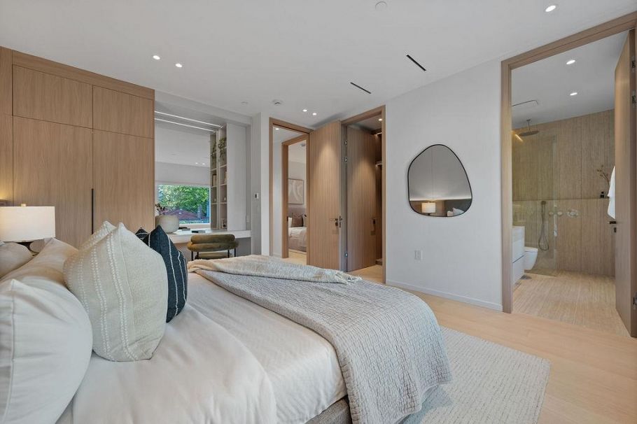 2 2935 W 15th Avenue Vancouver, BC - 18