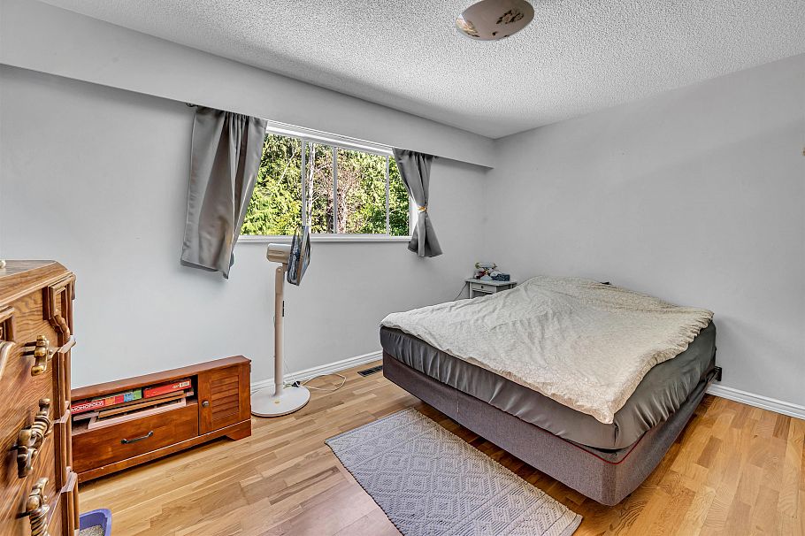 3255 Milton Avenue North Vancouver, BC - 12