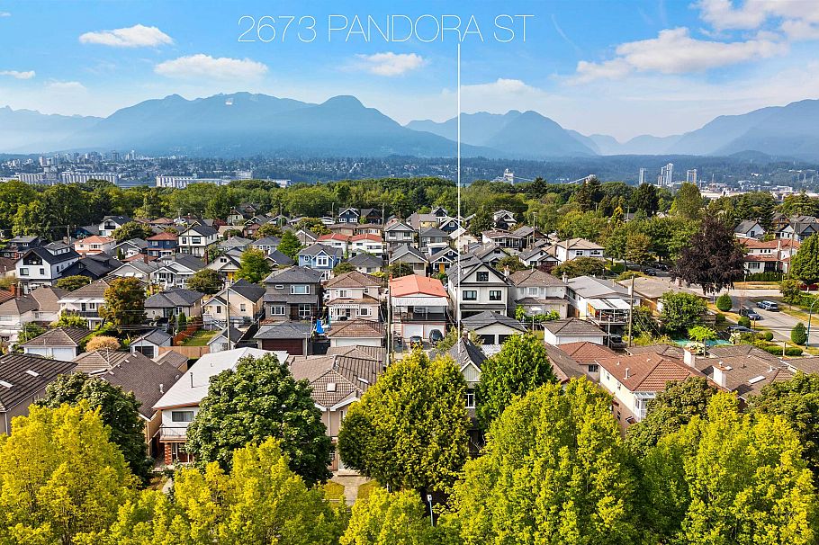 2673 Pandora Street Vancouver, BC - 8