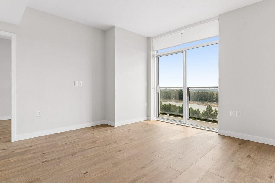 1401 3430 E Kent Avenue Vancouver, BC - 4