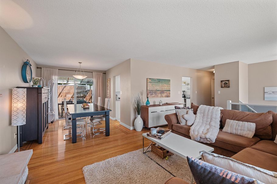 854 E 16th Street North Vancouver, BC - 5
