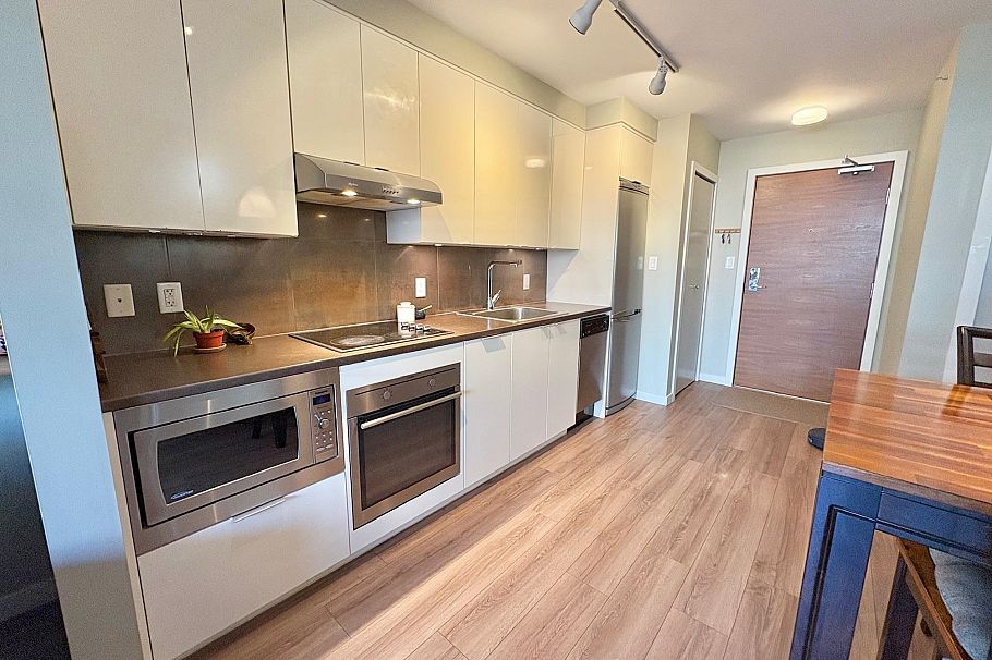 308 161 W Georgia Street Vancouver, BC - 15