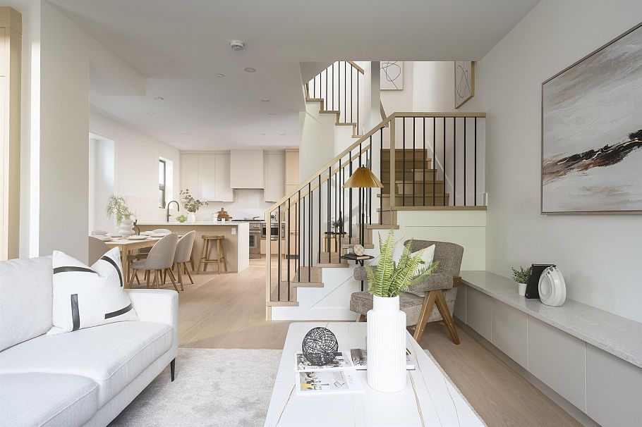 922 E 16th Avenue Vancouver, BC - 4