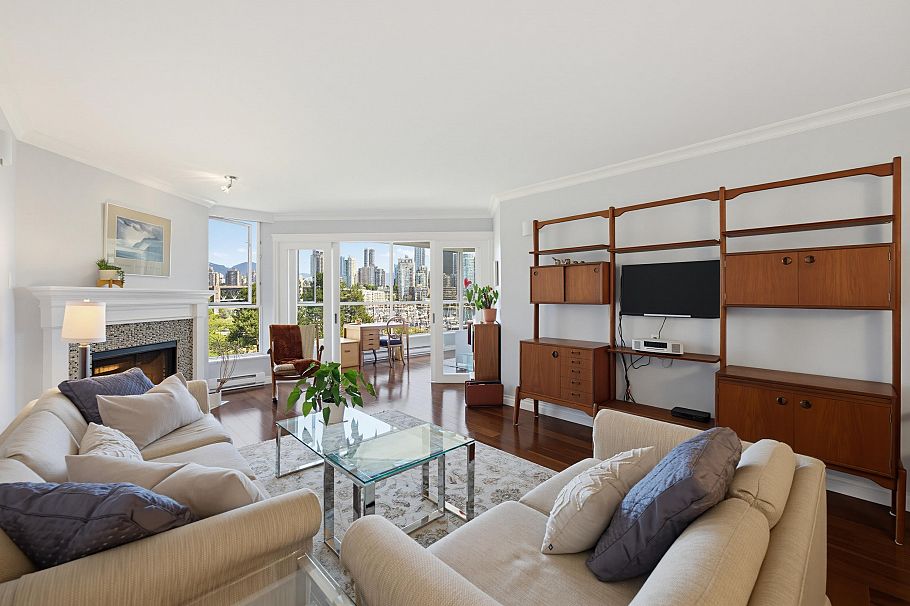 304 1490 Pennyfarthing Drive Vancouver, BC - 3