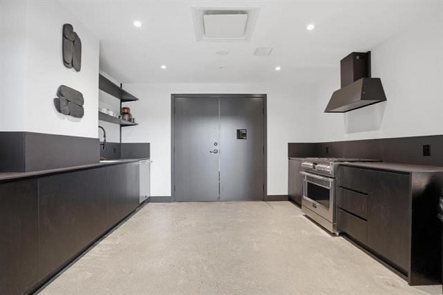 3930 Dumfries Street Vancouver, BC - 26
