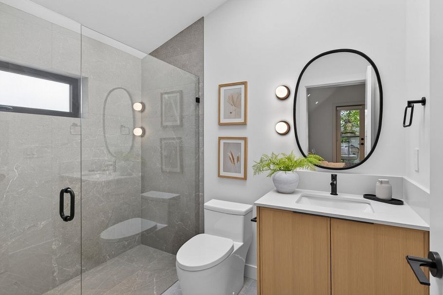 1 58 E 40th Avenue Vancouver, BC - 38