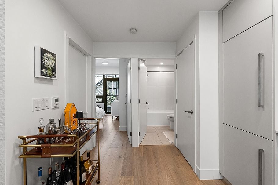 9 2366 Birch Street Vancouver, BC - 10