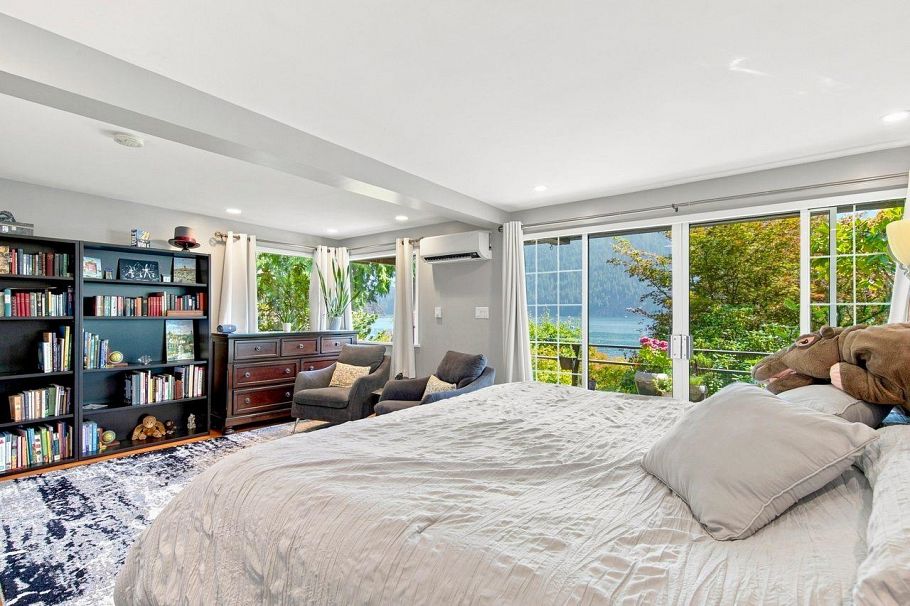 330 Sasamat Lane North Vancouver, BC - 25